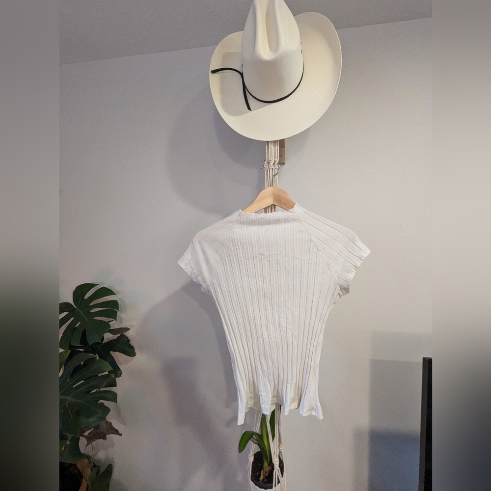 White mock neck tee